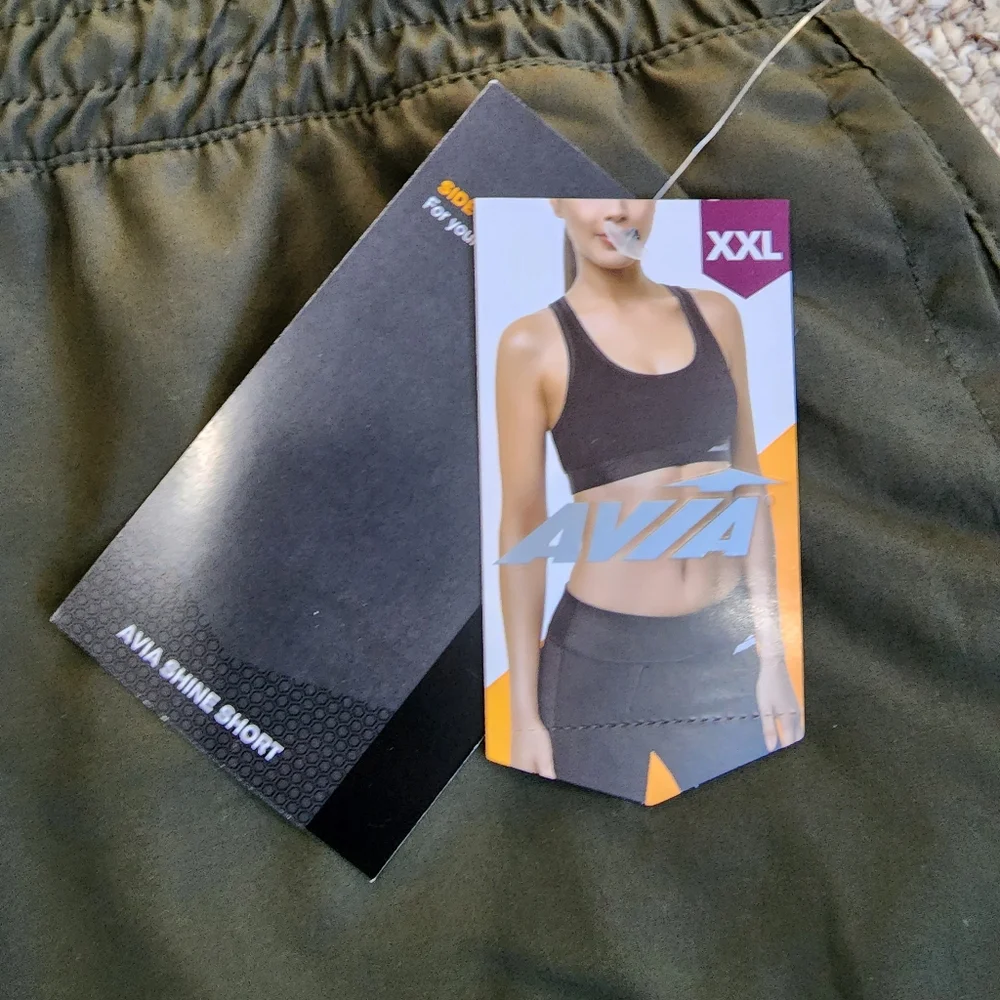 NWT Avia Shine Shorts Size XXL